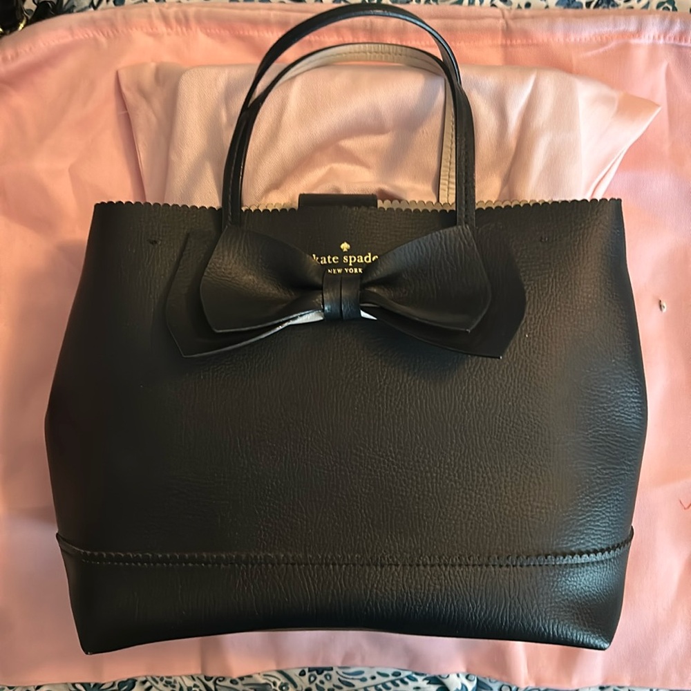 Kate Spade Vanderbilt Scalloped Bow Satchel Crossbody Bag
